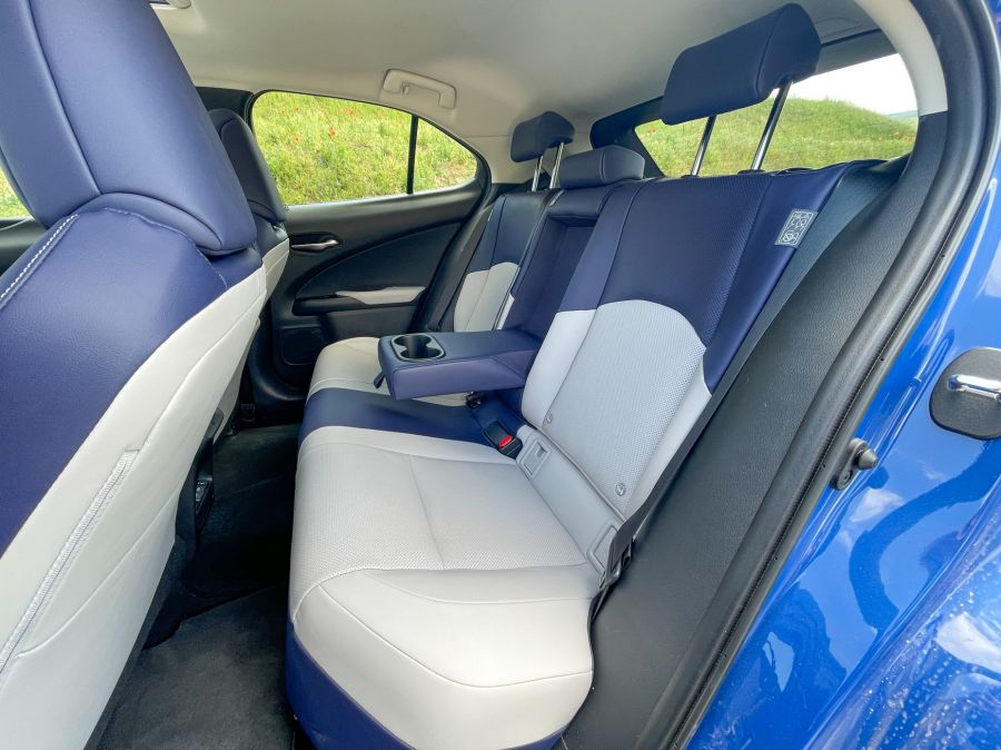 Hát most már a Lexusnak is van elektromos, pipa – Lexus UX300e Luxury - STYLENEWS - Mobility - Lexus ux elektromos teszt, Lexus ux300e, Lexus ux300e teszt, UX Lexus, 