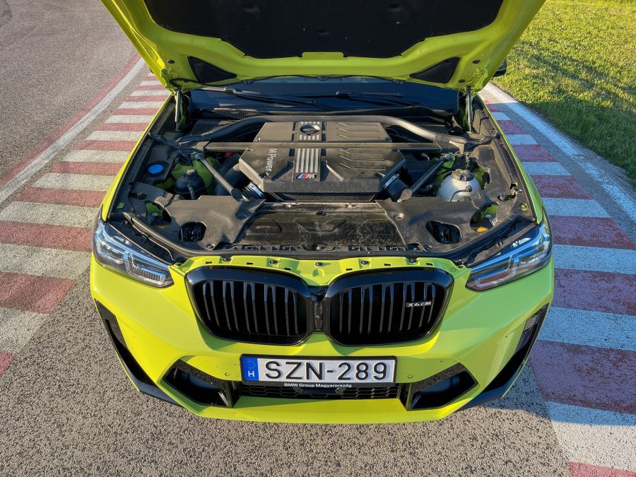 Pávatoll – BMW X4 M Competition - STYLENEWS - Mobility - BMW X4 M, BMW x4 M competition teszt, x4 bmw, x4 m teszt, 