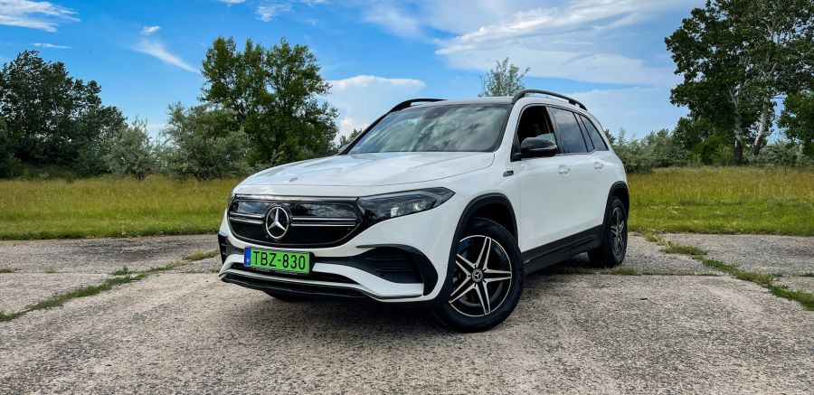 Elektromos üdvözlet Kecskemétről – Mercedes EQB 350 4Matic - STYLENEWS - Mobility - EQB 350, EQB Mercedes, eqb teszt, Mercedes B elektromos, Mercedes EQB teszt, Mercedes-Benz EQB 350 4Matic teszt, 