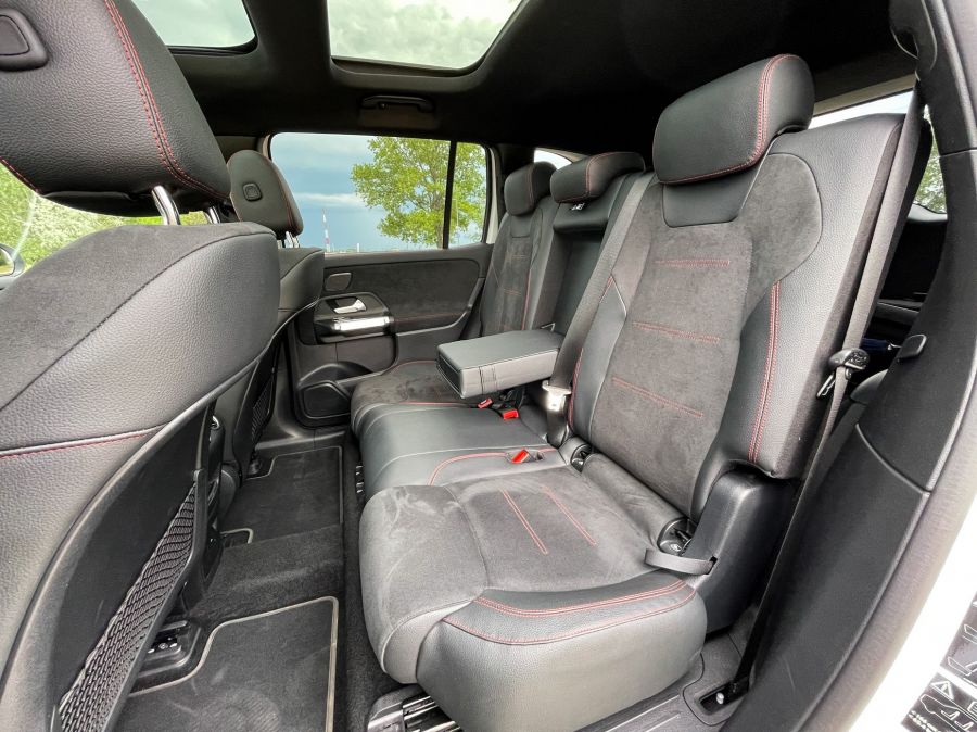 Elektromos üdvözlet Kecskemétről – Mercedes EQB 350 4Matic - STYLENEWS - Mobility - EQB 350, EQB Mercedes, eqb teszt, Mercedes B elektromos, Mercedes EQB teszt, Mercedes-Benz EQB 350 4Matic teszt, 