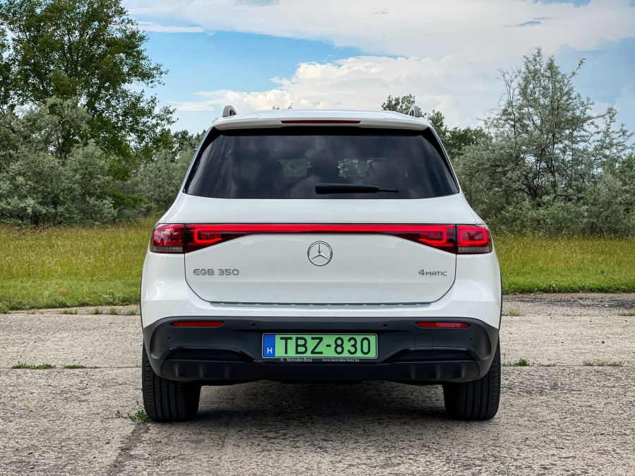 Elektromos üdvözlet Kecskemétről – Mercedes EQB 350 4Matic - STYLENEWS - Mobility - EQB 350, EQB Mercedes, eqb teszt, Mercedes B elektromos, Mercedes EQB teszt, Mercedes-Benz EQB 350 4Matic teszt, 
