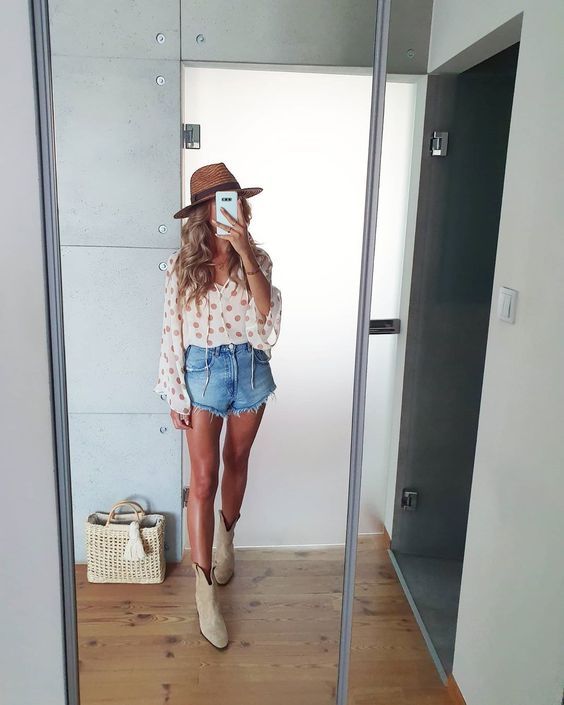 Stílusiskola: a legjobb nyári outfitek csizmákkal - DIVAT&STÍLUS - Stílusiskola - csizma, divat, nyár, outfit, stílus, 