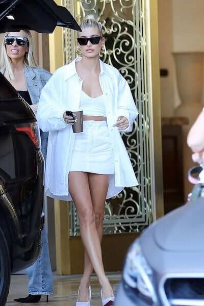 Stílusiskola: így viselj fehér ingeket - DIVAT&STÍLUS - Stílusiskola - divat, fehér ing, nyár, outfit, stílus, 