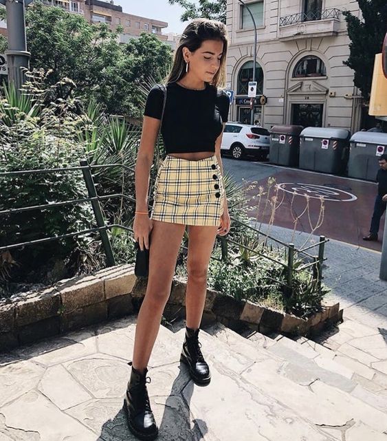 Stílusiskola: így viselj nyáron miniszoknyákat - DIVAT&STÍLUS - Stílusiskola - divat, miniszoknya, outfit, stílus, szoknya, 