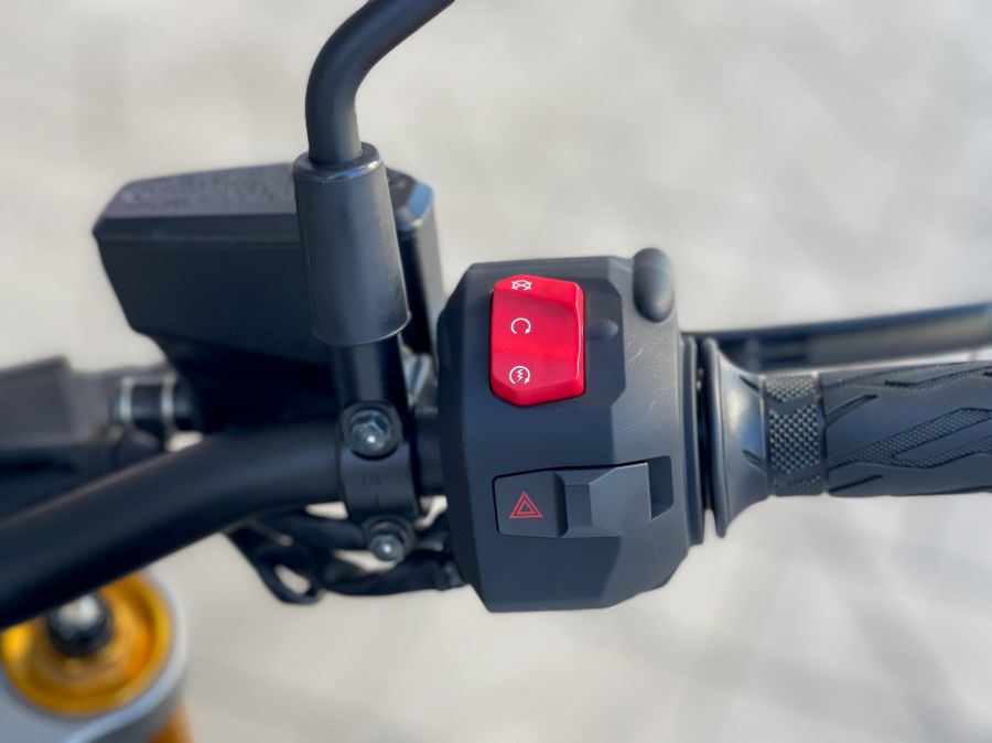 Ruhával vagy ruha nélkül? – Suzuki GSX-S1000 GT és GSX-S1000 - STYLENEWS - Mobility - gsxs 1000, gsxs 1000 gt, Suzuki GSX-S1000 teszt, Suzuki GSX-S1000GT teszt, Suzuki motor teszt, 