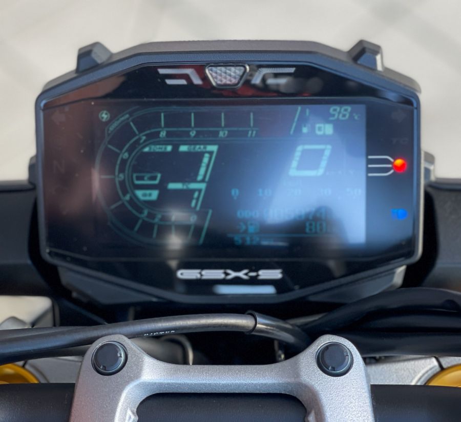 Ruhával vagy ruha nélkül? – Suzuki GSX-S1000 GT és GSX-S1000 - STYLENEWS - Mobility - gsxs 1000, gsxs 1000 gt, Suzuki GSX-S1000 teszt, Suzuki GSX-S1000GT teszt, Suzuki motor teszt, 