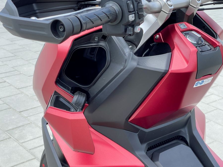 Magas szint, alacsony ár - Honda ADV350 - STYLENEWS - Mobility - adv350, adv350 teszt, honda adv350 teszt, honda robogo teszt, 