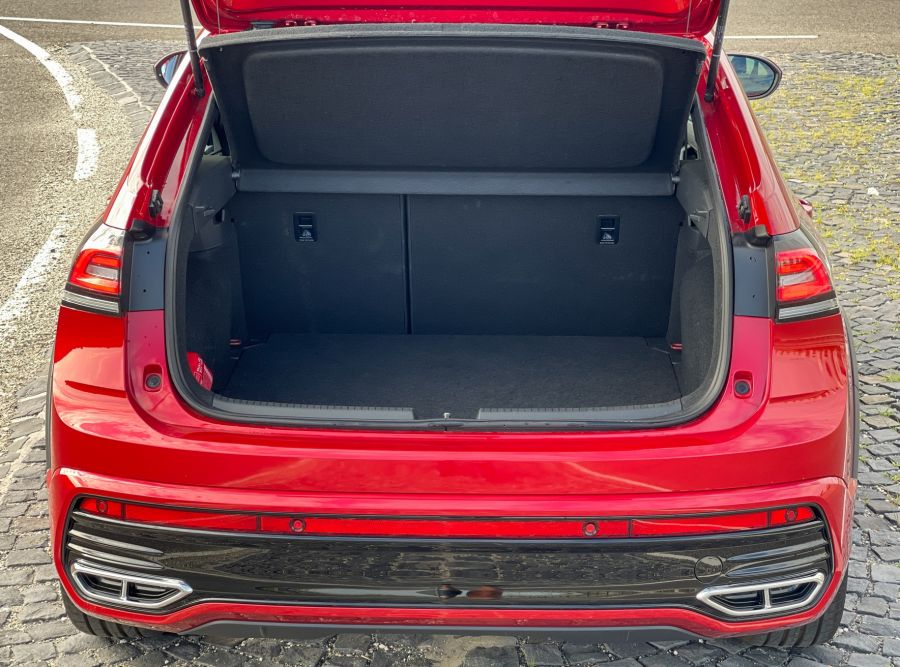 Forma-forma – VW Taigo R Line 1.5 TSi ACT DSG - STYLENEWS - Mobility - Taigo teszt, taigo vw, vw taigo, VW Taigo 1.5 TSI teszt, VW Taigo R Line 1.5 Tsi ACT DSG teszt, 