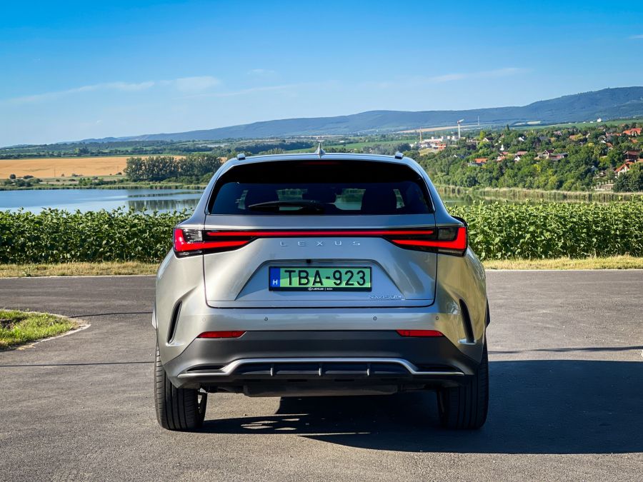 Valós versenytárs – Lexus NX450h+ F Sport Top - STYLENEWS - Mobility - lexus nx, lexus nx450h teszt, lexus nx450h+ F Sport Top teszt, nx450h+, nx450h+ f sport, nx450h+ plug-in hybrid, 