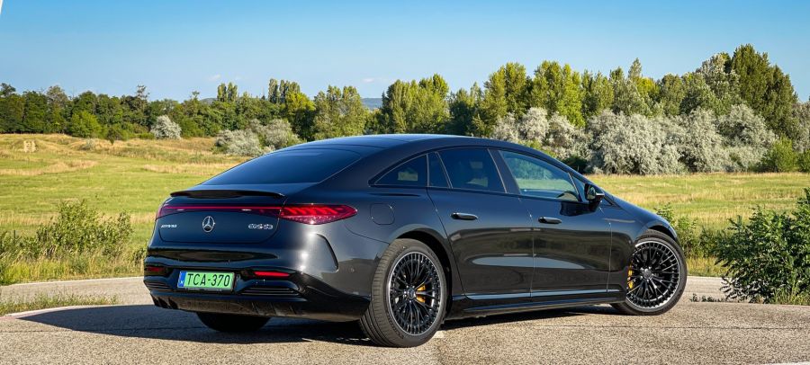 Szélesvásznú vetítés – Mercedes-Benz AMG EQS 53 4Matic - STYLENEWS - Mobility - eqs 53 amg, eqs amg, EQS teszt, mercedes amg, mercedes eqs, Mercedes EQS 53 AMG teszt, Mercedes EQS teszt, Mercedes-AMG EQS 53 teszt, 