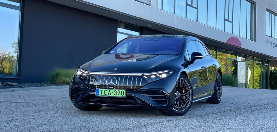Szélesvásznú vetítés – Mercedes-Benz AMG EQS 53 4Matic - STYLENEWS - Mobility - eqs 53 amg, eqs amg, EQS teszt, mercedes amg, mercedes eqs, Mercedes EQS 53 AMG teszt, Mercedes EQS teszt, Mercedes-AMG EQS 53 teszt, 