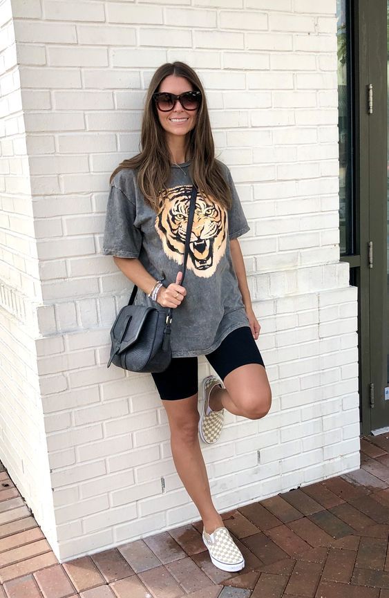 Stílusiskola: így viselj biker shortokat - DIVAT&STÍLUS - Stílusiskola - biker short, divat, outfit, stílus, 