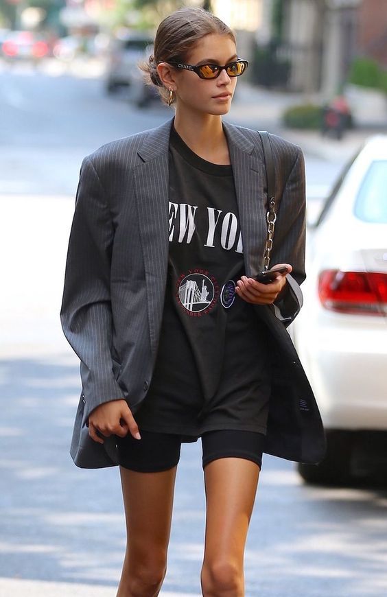 Stílusiskola: így viselj biker shortokat - DIVAT&STÍLUS - Stílusiskola - biker short, divat, outfit, stílus, 