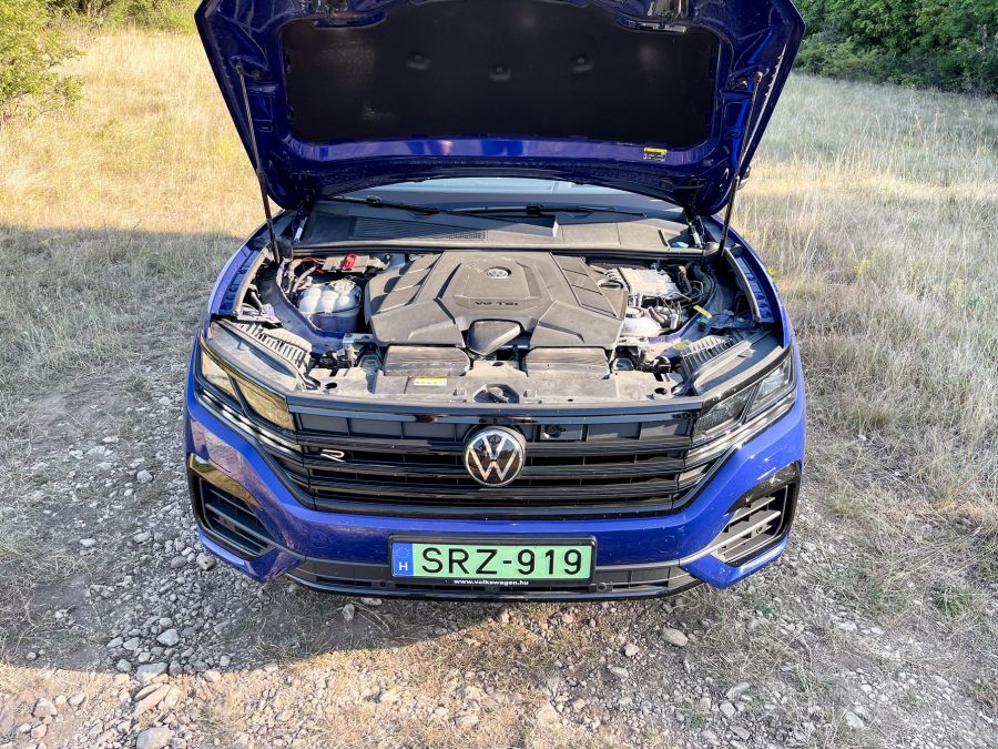 Visszafogottság 2022 – Volkswagen Touareg R eHybrid - STYLENEWS - Mobility - 2022 VW Touareg R eHybrid teszt, 2022 VW Touareg R PHEV, touareg 2022, Touareg R teszt, touareg teszt, touareg vw, 