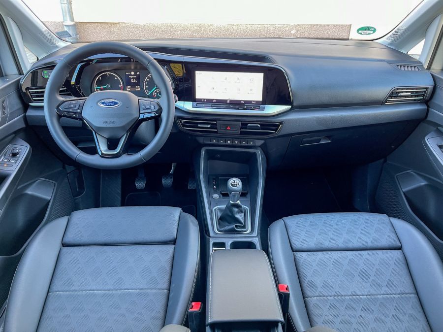 For(d)radalom, avagy a három valójában négy - Ford Tourneo Connect 2.0 dízel L2 - STYLENEWS - Mobility - Ford Tourneo Connect L2 2.0 teszt, Ford Tourneo Connect teszt, tourneo connect 2022, Tourneo Connect dízel teszt, Tourneo L2 dízel 2022 teszt, 