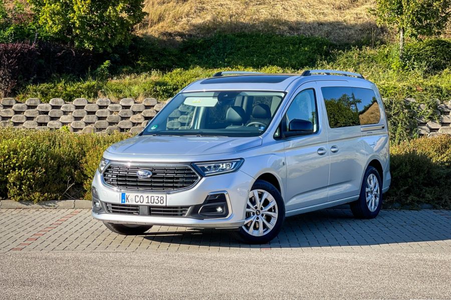 For(d)radalom, avagy a három valójában négy - Ford Tourneo Connect 2.0 dízel L2 - STYLENEWS - Mobility - Ford Tourneo Connect L2 2.0 teszt, Ford Tourneo Connect teszt, tourneo connect 2022, Tourneo Connect dízel teszt, Tourneo L2 dízel 2022 teszt, 