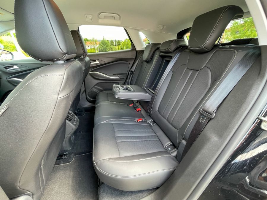 Hozza a formát - Opel Grandland 1.5D - STYLENEWS - Mobility - 2021 opel grandland 1.5 D teszt, 2021 opel grandland dízel teszt, 2022 opel grandland 1.5 dízel teszt, grandland 2022, grandland opel, grandland teszt, 