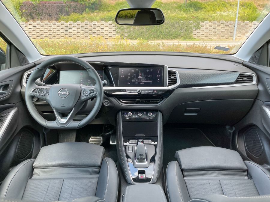 Hozza a formát - Opel Grandland 1.5D - STYLENEWS - Mobility - 2021 opel grandland 1.5 D teszt, 2021 opel grandland dízel teszt, 2022 opel grandland 1.5 dízel teszt, grandland 2022, grandland opel, grandland teszt, 