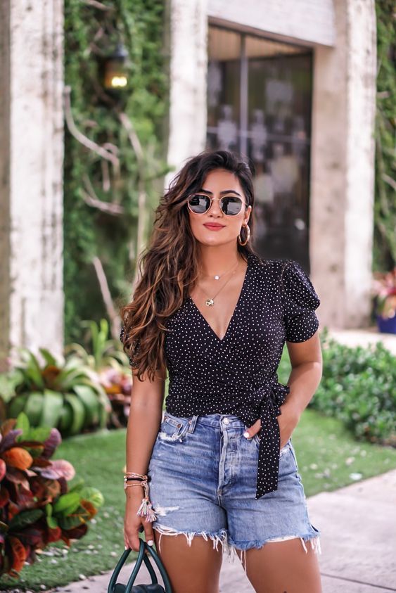 Stílusiskola: így viselj nyáron farmer shortokat - DIVAT&STÍLUS - Stílusiskola - divat, farmer, farmer short, outfit, stílus, 