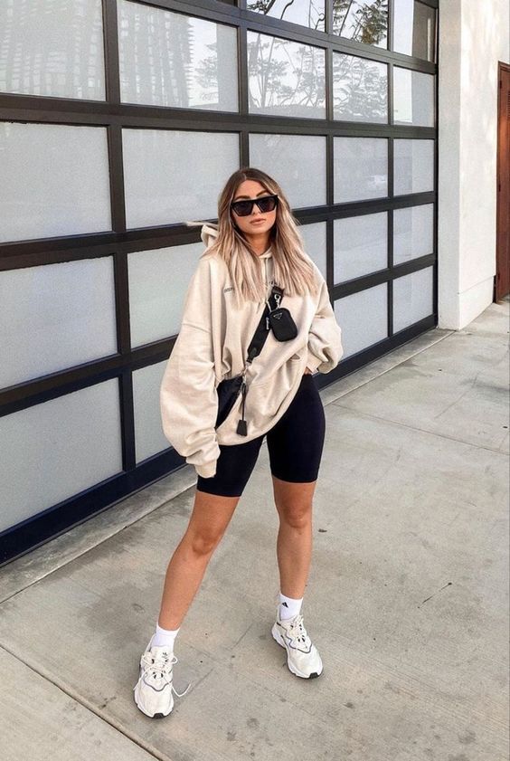 Stílusiskola: sportosan, mégis csinosan - DIVAT&STÍLUS - Stílusiskola - csinos, divat, outfit, sportos, stílus, 