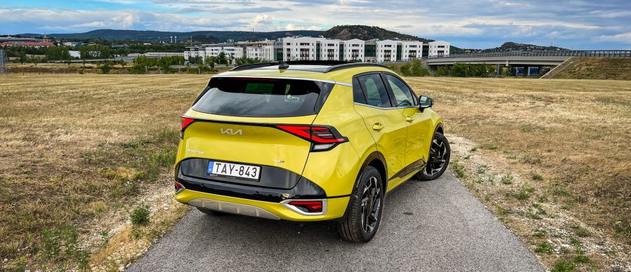 Lágy és barátságos - KIA Sportage 180 Hybrid 48V benzin DCT GT-Line - STYLENEWS - Mobility - Kia Sportage 180 Hybrid DCT GT-Line teszt, Kia Sportage mild-hybrid teszt, sportage 2022, sportage kia, Sportage mild-hybrid teszt, sportage teszt, 