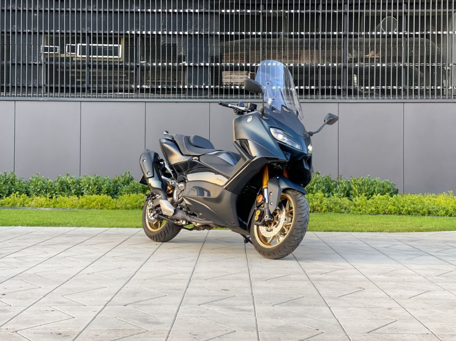 A robogóba csomagolt motor – 2022 Yamaha TMax 560 TechMax - STYLENEWS - Mobility - 2022 Yamaha TMax 560 TechMax teszt, 2022 Yamaha TMax 560 teszt, T-Max Tech Max teszt, Yamaha TMax teszt, 