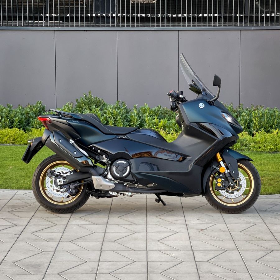 A robogóba csomagolt motor – 2022 Yamaha TMax 560 TechMax - STYLENEWS - Mobility - 2022 Yamaha TMax 560 TechMax teszt, 2022 Yamaha TMax 560 teszt, T-Max Tech Max teszt, Yamaha TMax teszt, 