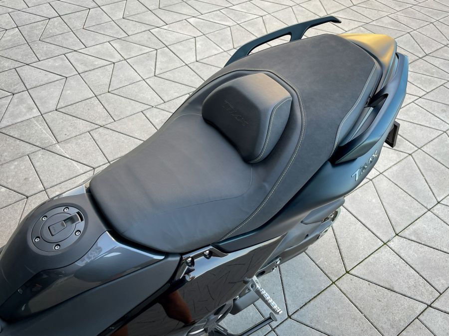 A robogóba csomagolt motor – 2022 Yamaha TMax 560 TechMax - STYLENEWS - Mobility - 2022 Yamaha TMax 560 TechMax teszt, 2022 Yamaha TMax 560 teszt, T-Max Tech Max teszt, Yamaha TMax teszt, 