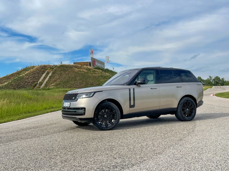 Az arisztokrácia „diszkrét” bája – Range Rover D350 First Edition MHEV - STYLENEWS - Mobility - 2022 Range Rover D350 MHEV teszt, 2022 Range Rover First Edition D350 MHEV teszt, range rover, Range Rover dízel teszt, Range Rover teszt, 