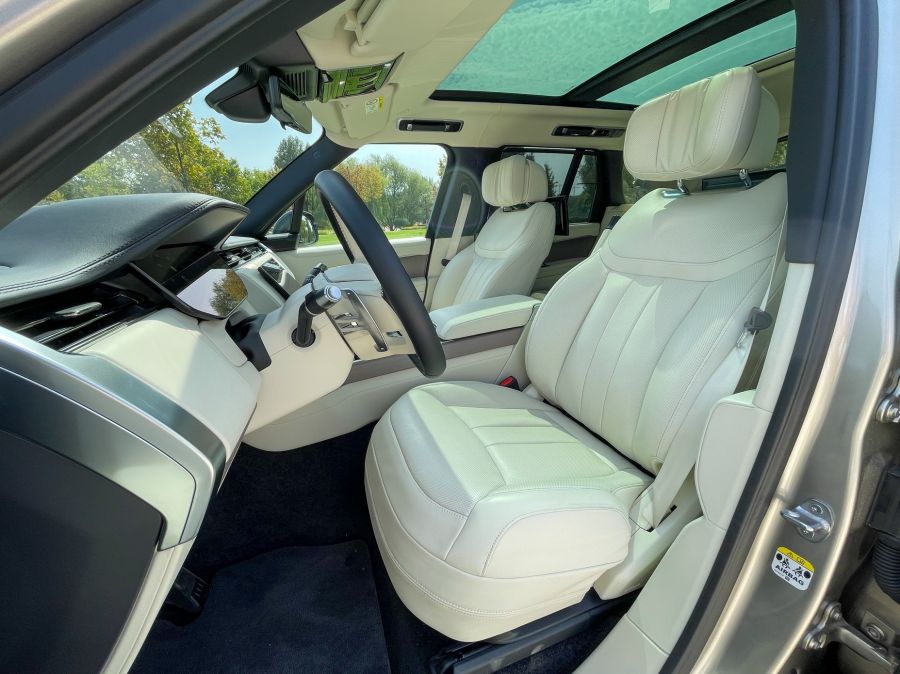 Az arisztokrácia „diszkrét” bája – Range Rover D350 First Edition MHEV - STYLENEWS - Mobility - 2022 Range Rover D350 MHEV teszt, 2022 Range Rover First Edition D350 MHEV teszt, range rover, Range Rover dízel teszt, Range Rover teszt, 