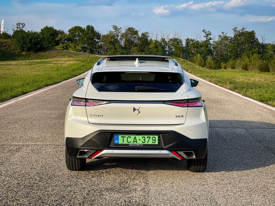 De Szép – DS 4 Cross Rivoli E-tense - STYLENEWS - Mobility - 2022 DS4 teszt, DS 4 Cross Rivoli teszt, ds4 auto, DS4 cross teszt, ds4 teszt, 