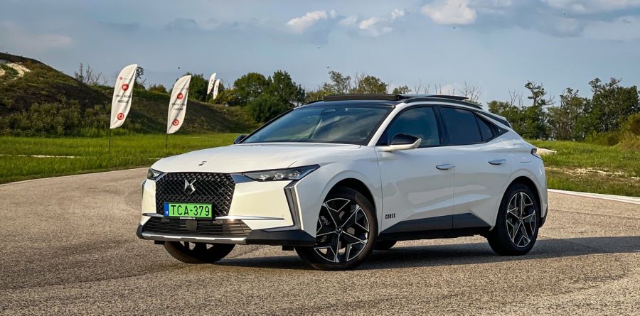 De Szép – DS 4 Cross Rivoli E-tense - STYLENEWS - Mobility - 2022 DS4 teszt, DS 4 Cross Rivoli teszt, ds4 auto, DS4 cross teszt, ds4 teszt, 