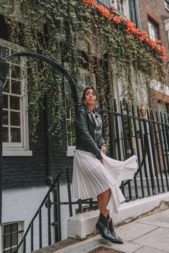 Stílusiskola: így viselj ősszel pliszírozott szoknyákat - DIVAT&STÍLUS - Stílusiskola - divat, outfit, pliszírozott szoknya, stílus, 