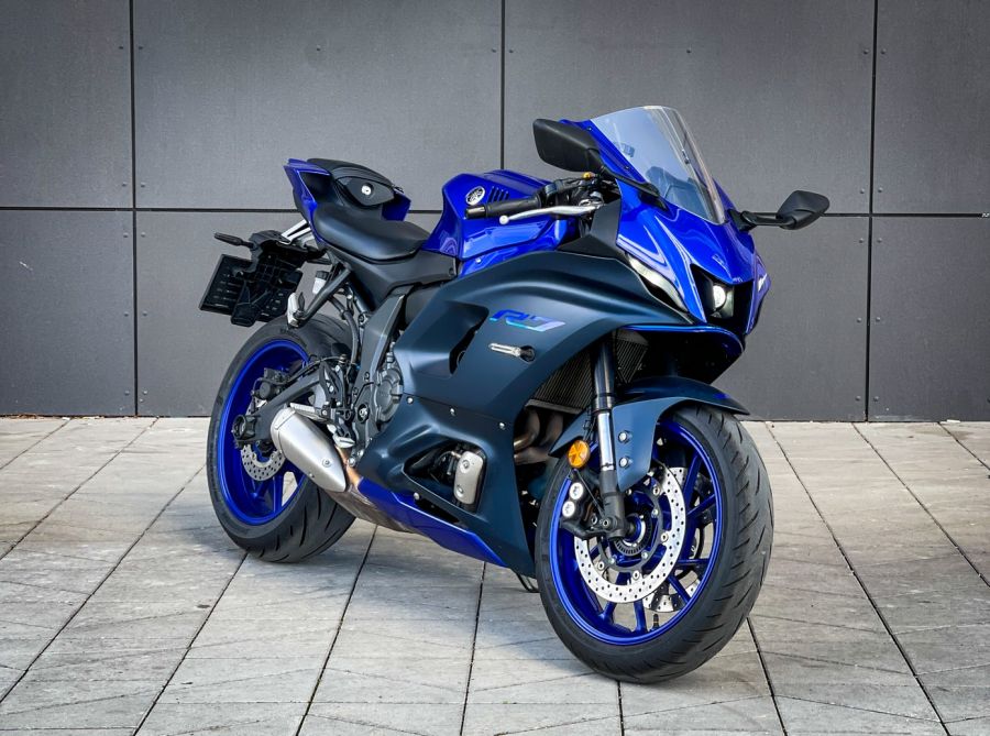 Sportmotor az útra – Yamaha R7 - STYLENEWS - Mobility - 2022 yamaha r7 teszt, r7 yamaha, yamaha r7 teszt, 