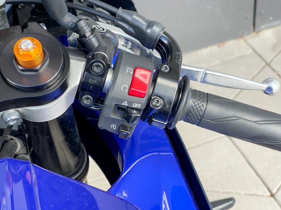 Sportmotor az útra – Yamaha R7 - STYLENEWS - Mobility - 2022 yamaha r7 teszt, r7 yamaha, yamaha r7 teszt, 