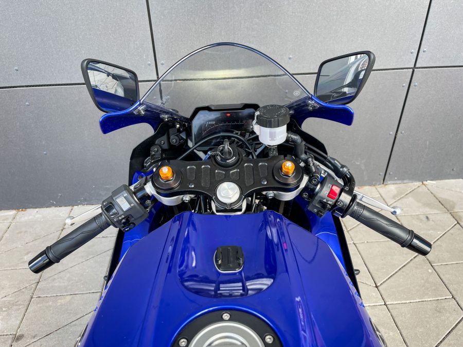 Sportmotor az útra – Yamaha R7 - STYLENEWS - Mobility - 2022 yamaha r7 teszt, r7 yamaha, yamaha r7 teszt, 