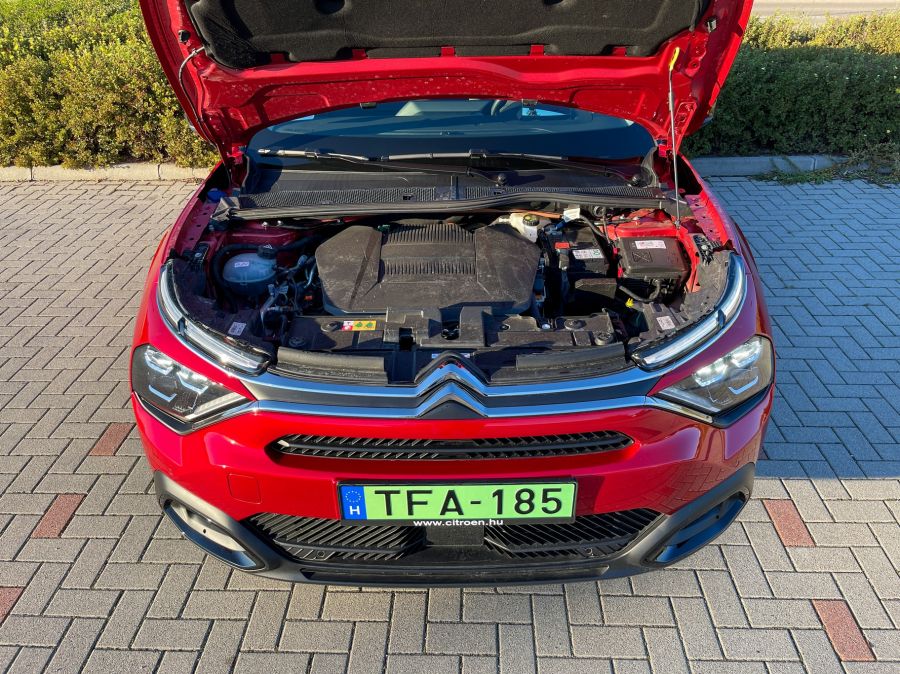 Egyedül a csapatban – CITROËN ë-C4 - STYLENEWS - Mobility - citroen c4 elektromos teszt, citroen e-c4 teszt, e-c4 citroen, e-c4 electric, elektromos C4 teszt, 