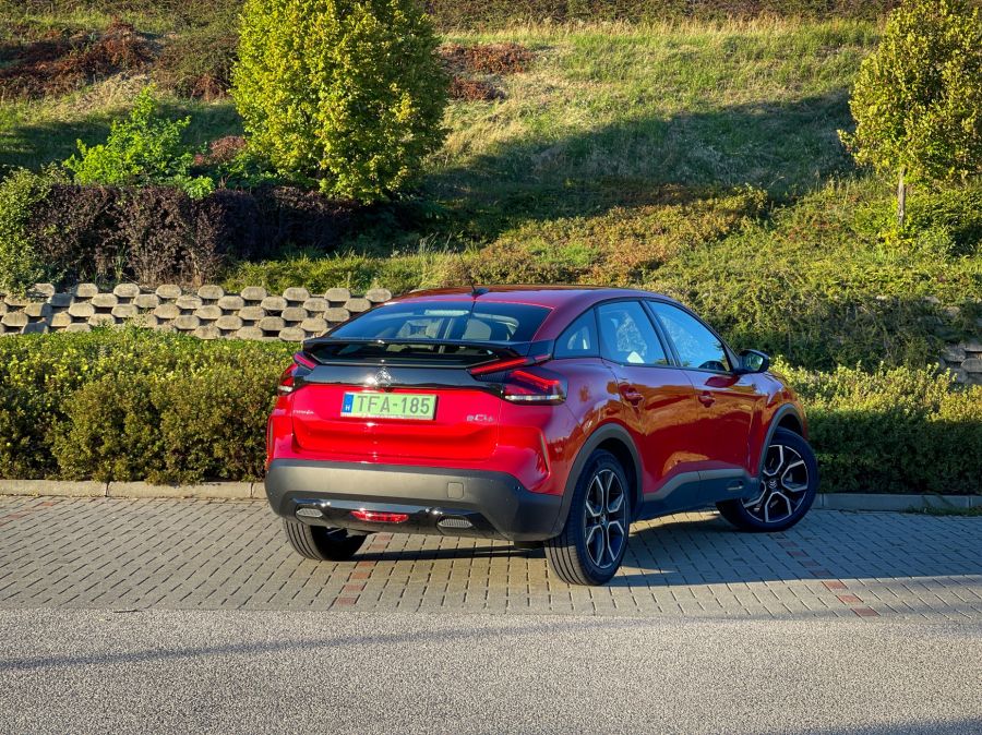 Egyedül a csapatban – CITROËN ë-C4 - STYLENEWS - Mobility - citroen c4 elektromos teszt, citroen e-c4 teszt, e-c4 citroen, e-c4 electric, elektromos C4 teszt, 