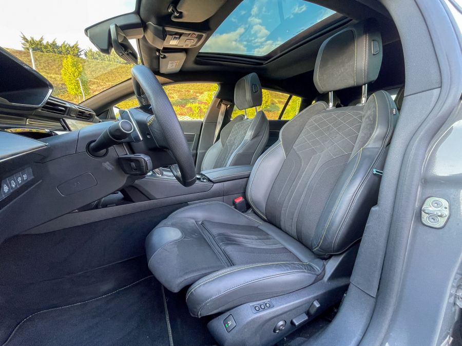 Sportkombi Peugeot módra – Peugeot 508 SW PSE PHEV - STYLENEWS - Mobility - 508 peugeot, 508 pse, 508 sw pse teszt, Peugeot 508 sw, Peugeot 508 sw PSE PHEV teszt, Peugeot pse teszt, 