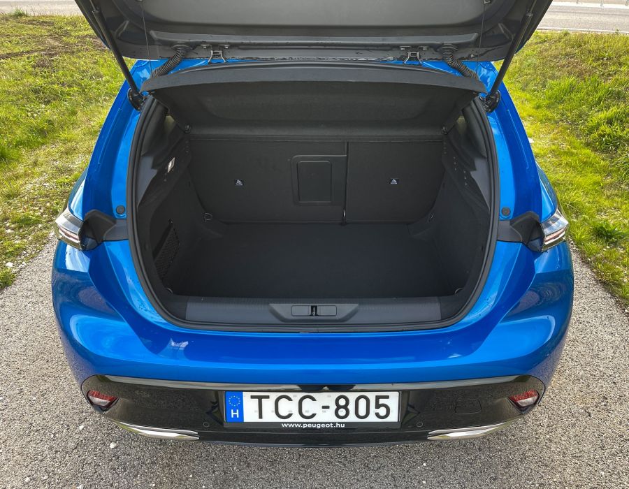 Egy – Kettő - Három – Peugeot 308 1.2 Puretech Allure - STYLENEWS - Mobility - 2022 308 1.2 teszt, 2022 Peugeot 308 benzin teszt, 308 peugeot, 308 teszt, peugeot 308, Peugeot 308 1%2C2 allure teszt, 