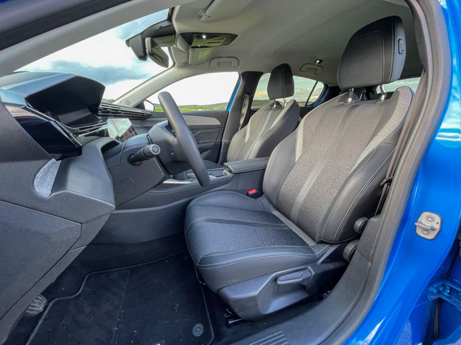 Egy – Kettő - Három – Peugeot 308 1.2 Puretech Allure - STYLENEWS - Mobility - 2022 308 1.2 teszt, 2022 Peugeot 308 benzin teszt, 308 peugeot, 308 teszt, peugeot 308, Peugeot 308 1%2C2 allure teszt, 