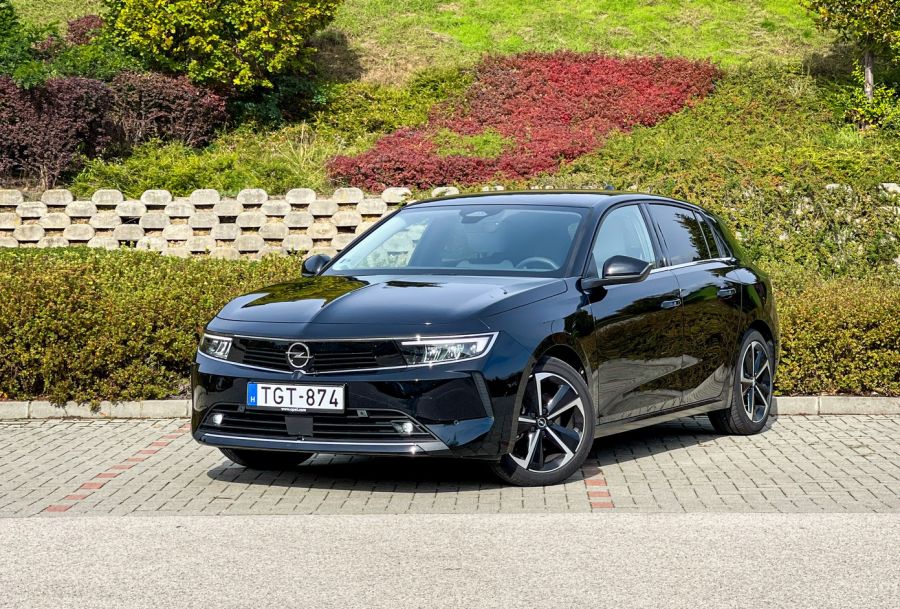 Jó lesz-e számára a csillagok állása? – 2022 Opel Astra 1,5 dízel Elegance - STYLENEWS - Mobility - 2022 Opel Astra 1%2C5 dízel Elegance teszt, 2022 Opel Astra dízel teszt, Astra Elegance 1%2C5 dízel, Astra teszt, 