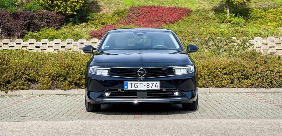 Jó lesz-e számára a csillagok állása? – 2022 Opel Astra 1,5 dízel Elegance - STYLENEWS - Mobility - 2022 Opel Astra 1%2C5 dízel Elegance teszt, 2022 Opel Astra dízel teszt, Astra Elegance 1%2C5 dízel, Astra teszt, 