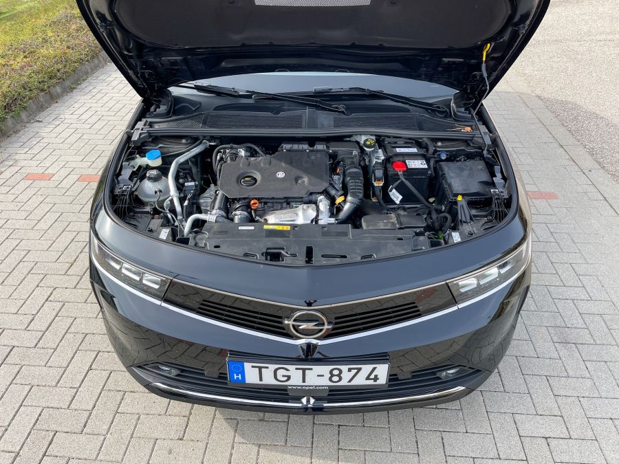 Jó lesz-e számára a csillagok állása? – 2022 Opel Astra 1,5 dízel Elegance - STYLENEWS - Mobility - 2022 Opel Astra 1%2C5 dízel Elegance teszt, 2022 Opel Astra dízel teszt, Astra Elegance 1%2C5 dízel, Astra teszt, 