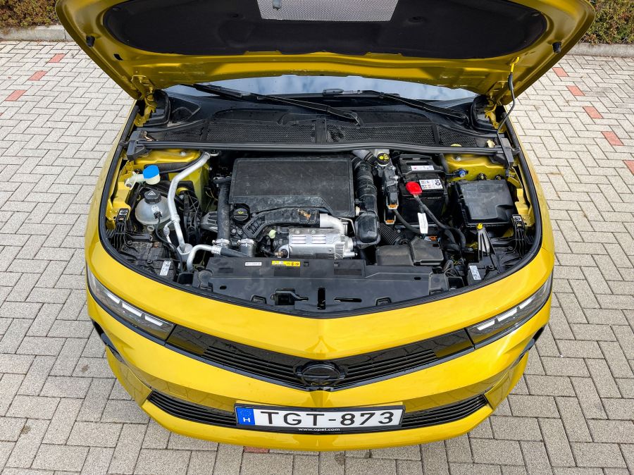 Per ardua ad astra / göröngyös út a csillagokig – Opel Astra 1.2 GS Line - STYLENEWS - Mobility - 2022 astra 1.2 gs line teszt, 2022 Opel Astra L teszt, Astra 1.2 gs line teszt, Astra GS Line teszt, astra l, opel astra, 