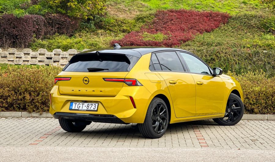 Per ardua ad astra / göröngyös út a csillagokig – Opel Astra 1.2 GS Line - STYLENEWS - Mobility - 2022 astra 1.2 gs line teszt, 2022 Opel Astra L teszt, Astra 1.2 gs line teszt, Astra GS Line teszt, astra l, opel astra, 