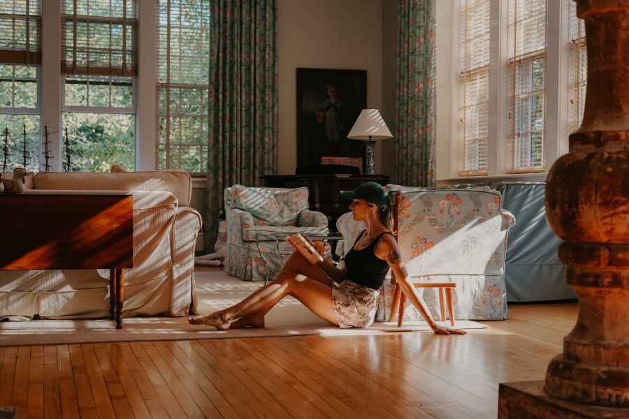 Néha hátra kell lépni ahhoz, hogy jobban megértsünk másokat - KERESD A NŐT  - Fesztelen mindennapok - csendben maradni, megfigyelni, 