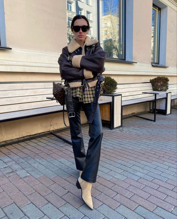 Stílusiskola: laza outfitek bőrdzsekivel - DIVAT&STÍLUS - Stílusiskola - bőrdzseki, divat, outfit, ősz, stílus, 