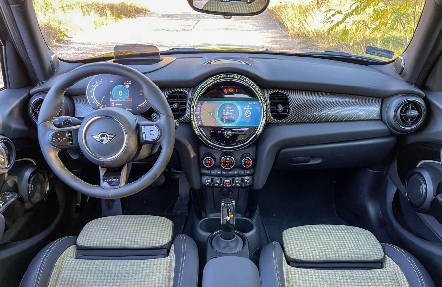 Élményekkel zsúfolva – Mini Cooper S 5 ajtós Resolute Edition - STYLENEWS - Mobility - 2022 Mini Cooper S teszt, 2022 Mini teszt, mini cooper, Mini Cooper S Resolute Edition teszt, Mini cooper S teszt, 