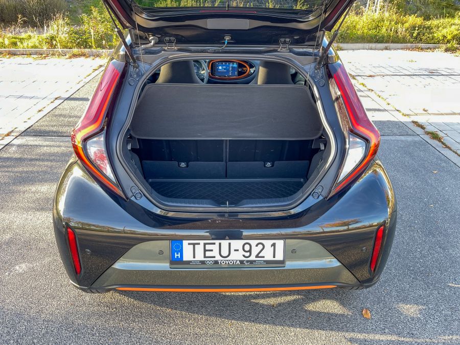 Vehetnék nagyobbat, talán jobbat is, de nekem ez kell – Toyota Aygo X Limited JBL Canvas - STYLENEWS - Mobility - aygo, aygo x, aygo x teszt, Toyota Ago X Limited JBL Canvas teszt, toyota Aygo x, 